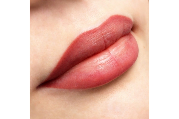 Перманентный макияж губ Акварельные губы