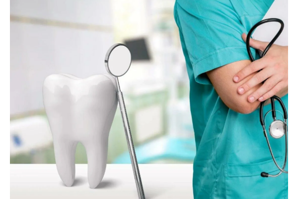 Первичный прием стоматолога ортопеда 