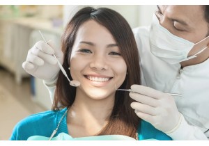 Ультразвуковая чистка в области одного зуба